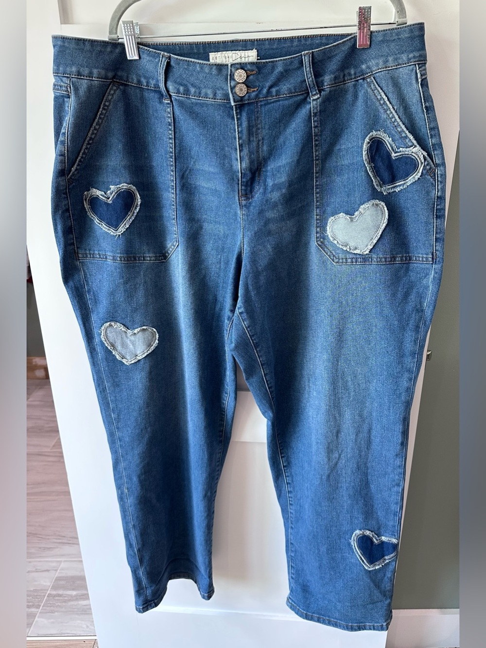 EST 1946 Denim Jeans With Heart Patches Size 22W